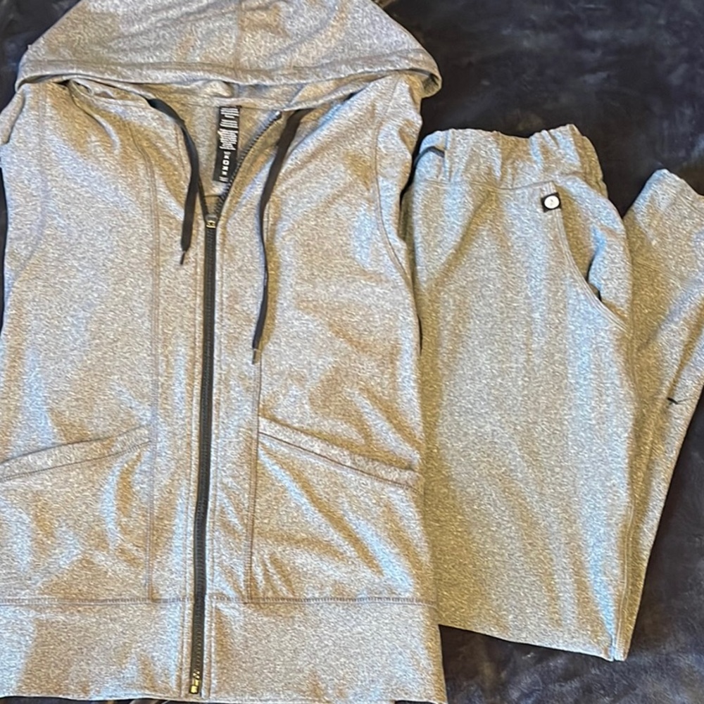 Comfy Gray Hooded Jacket and athletic Pants Set